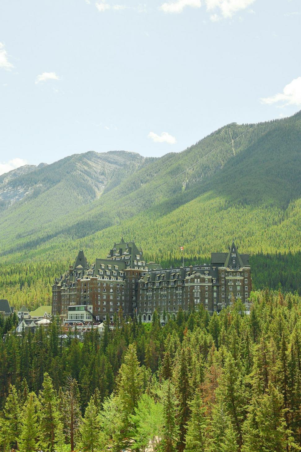 Mountain View Suites